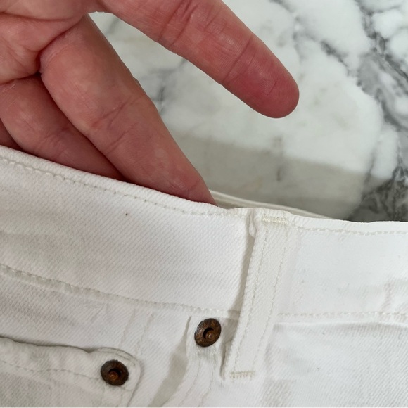 Levi’s 501 Raw Hem High Rise Denim Shorts White 3 Inch Size 32 - Picture 10 of 10